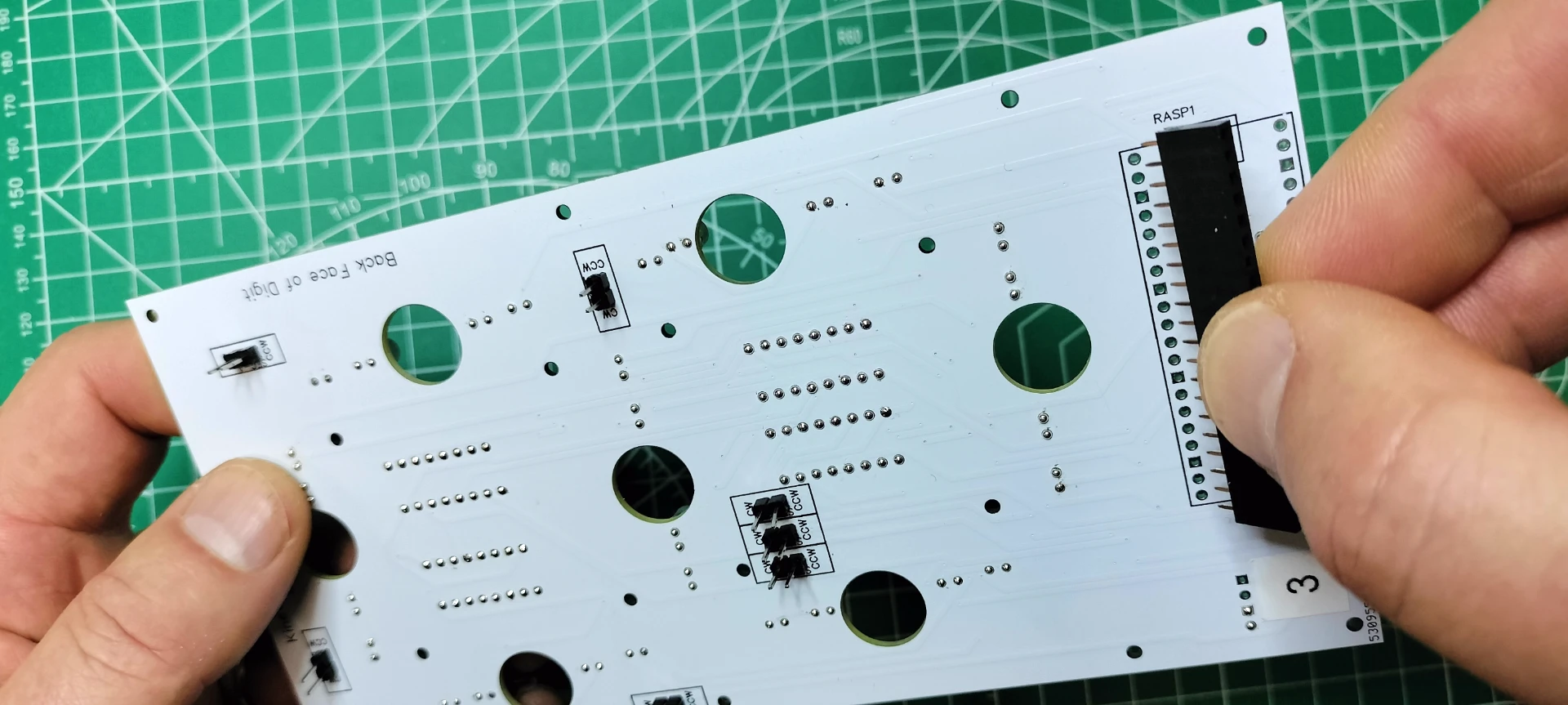 digitpcbmicrocontroller-1